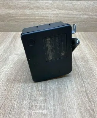 BMW 1 E81 E87 ABS Pump 6771487 6777158