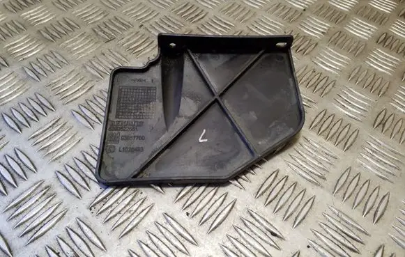 Renault Trafic II (X83) Intercooler air guide/duct channel 8200522651 93857700