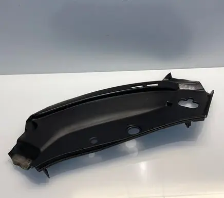Mercedes-Benz GLK (X204) Engine bonnet/hood lock trim molding A2048260924 2048260924