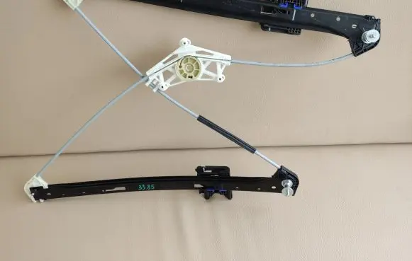 Porsche Macan (95B) Front window lifting mechanism without motor 95B837461B