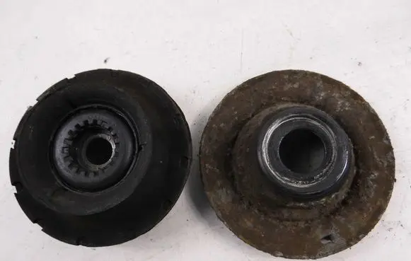 Volkswagen Caddy Front coil spring rubber mount 