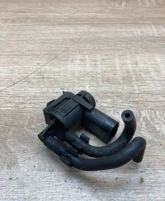 Audi A6 S6 C6 4F Turbo solenoid valve 1J0906283C