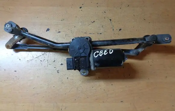 KIA Ceed Front wiper linkage and motor