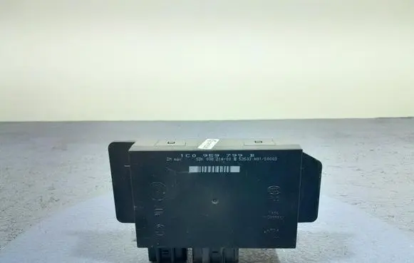Volkswagen PASSAT B5.5 Comfort/convenience module 1C0959799B