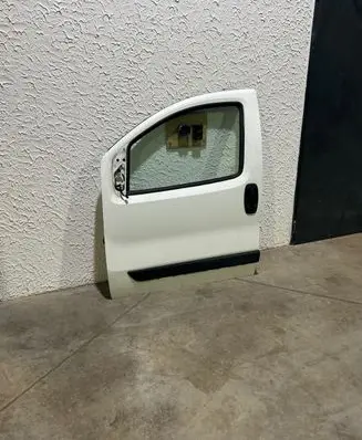 Peugeot Bipper Front door