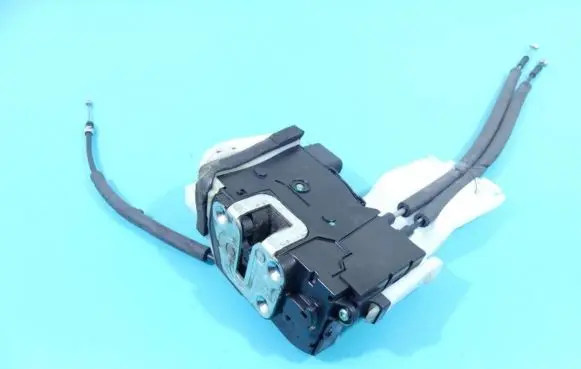 Hyundai ix35 Front door lock 81310-2Y000 IMPRK1351853