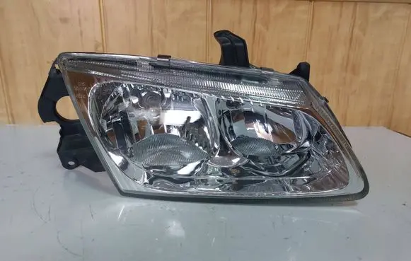 Nissan Almera N16 Headlight/headlamp 00hcr00hcr02a