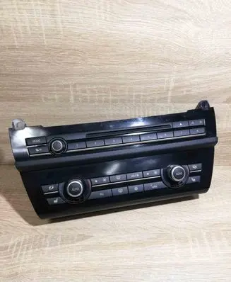 BMW 5 F10 F11 Climate control unit 9230049 9230047