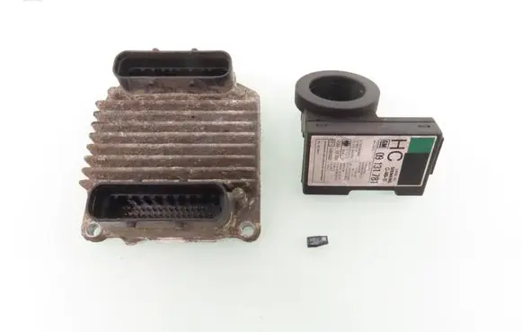 Opel Zafira A Engine control unit/module ECU 16250009