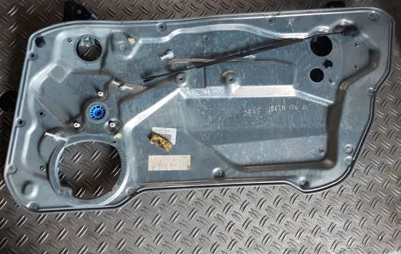 Seat Ibiza III (6L) Front door electric window regulator 6L3837756AD