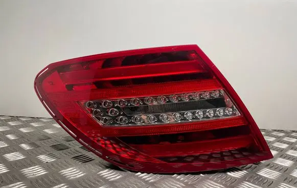 Mercedes-Benz C W204 Rear/tail lights 2048205464
