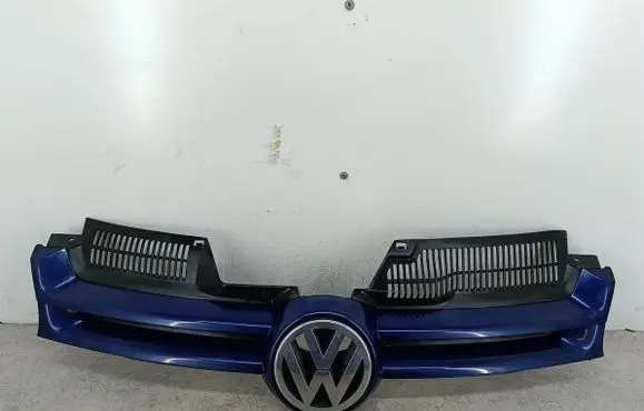 Volkswagen Golf V Front grill 