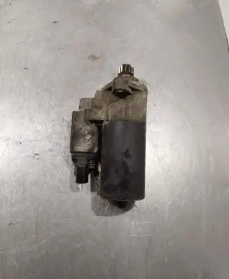 Volkswagen Touran I Starter motor