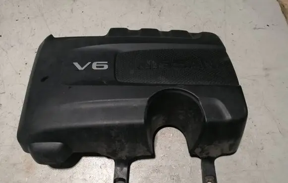 Nissan Pathfinder R52 Engine cover (trim) 140416KA0B 140416KA0A