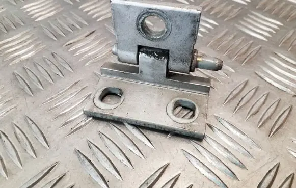 Volvo S80 Front door upper hinge