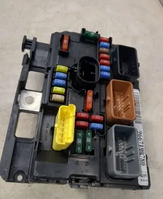 Citroen DS3 BSM Control unit 9667199780