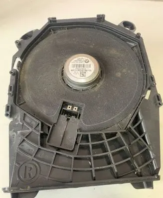 BMW X1 E84 Subwoofer speaker 9204786 65139204786