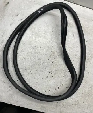 Mercedes-Benz ML W164 Front door rubber seal
