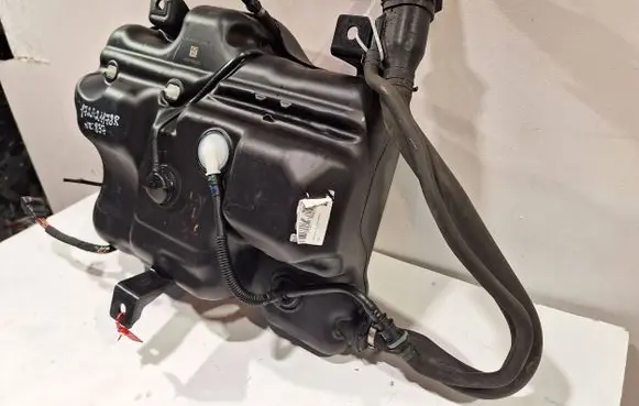 Renault Trafic III (X82) AdBlue liquid reservoir 172A21178R