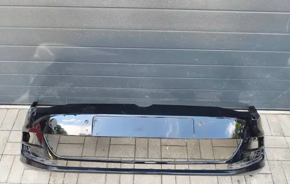 Volkswagen Golf VII Front bumper 5G0807221