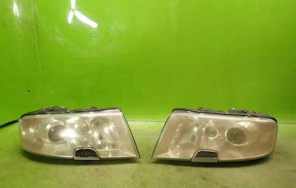 Skoda Superb B5 (3U) Headlights/headlamps set