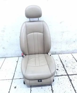 Mercedes-Benz CLS C219 Front driver seat 2118602705 0130002622