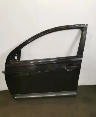 Nissan Qashqai Front door