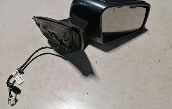 Mercedes-Benz C W204 Front door electric wing mirror A2048103625