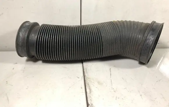 Audi A6 S6 C4 4A Air intake hose/pipe 4A0129627K