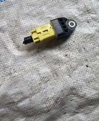 Toyota RAV 4 (XA30) Airbag deployment crash/impact sensor 8983142010 70263W04D