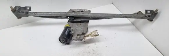 Audi A6 S6 C4 4A Front wiper linkage and motor 390241330