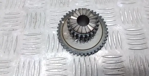 Volkswagen Golf VII Timing chain sprocket 06K105209