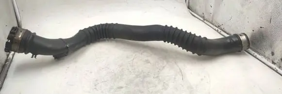 BMW 3 E90 E91 Intercooler hose/pipe 7797483