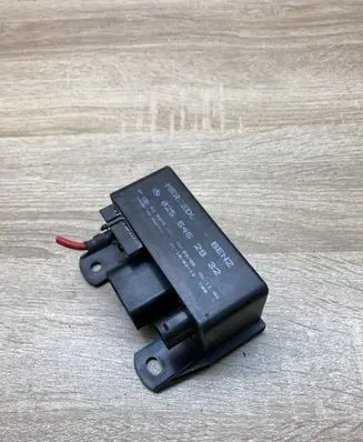 Mercedes-Benz A W168 Glow plug pre-heat relay 0255452832
