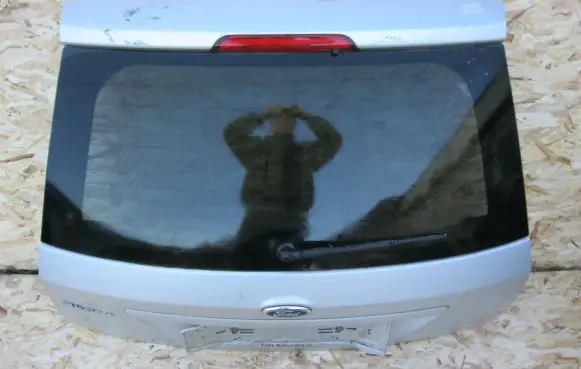 Ford Fiesta Tailgate/trunk/boot lid