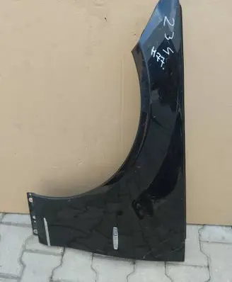 Mercedes-Benz C W204 Fender BLOTNIKLEWYW204