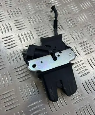 Audi A4 S4 B7 8E 8H Tailgate/trunk/boot lock/catch/latch 4F5827505