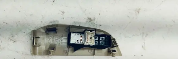 Subaru Outback (BS) Rear door window switch trim 83071AL14A