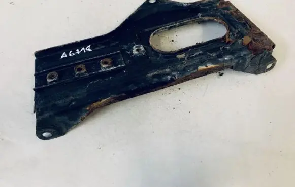 Volkswagen PASSAT B5 Battery box tray 
