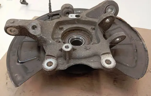 Maserati Ghibli Rear wheel hub 670006804