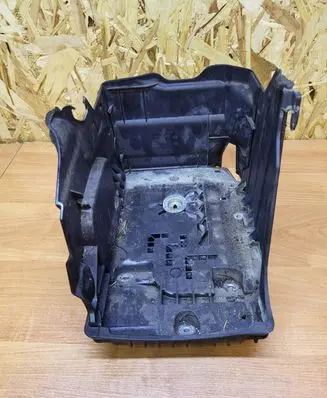Volvo XC60 Battery box tray 31349472
