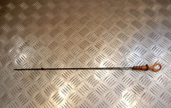 Oil level dip stick