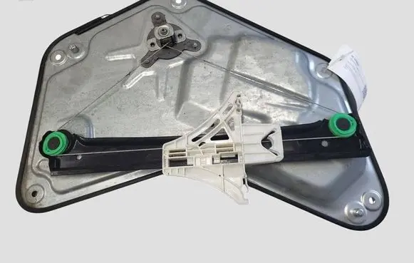 Skoda Yeti (5L) Rear door manual window regulator 5L0839401