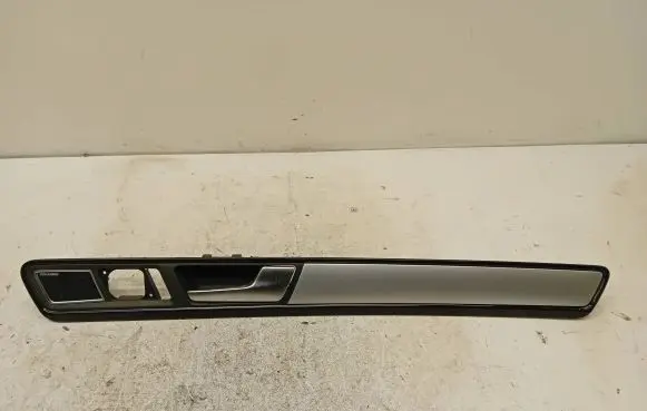 Volkswagen Touareg II Front door interior handle 7P6837114