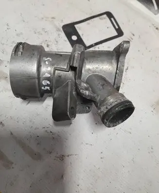 Mercedes-Benz E W211 EGR valve a6460900054 6460900054