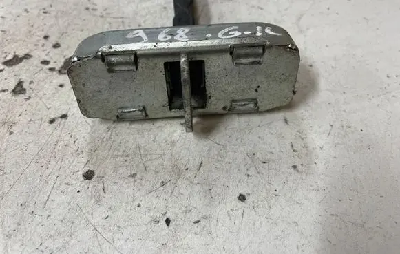 Toyota Corolla Verso AR10 Rear door check strap stopper