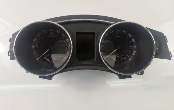 Skoda Superb B6 (3T) Speedometer (instrument cluster) 3T1920841M