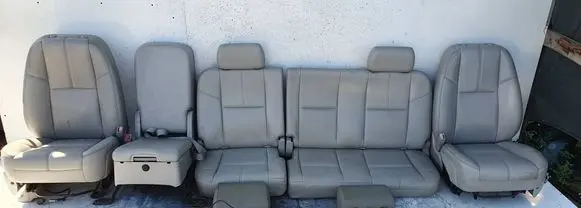 Chevrolet Silverado Seat set
