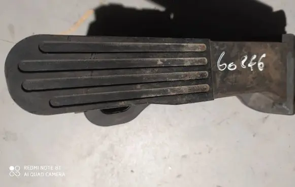 Volkswagen Golf VI Accelerator throttle pedal 1K1723503T