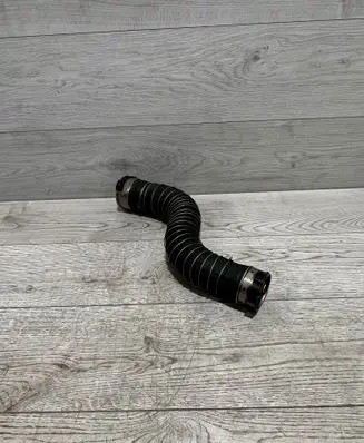 BMW 5 G30 G31 G38 Intercooler hose/pipe 19602610